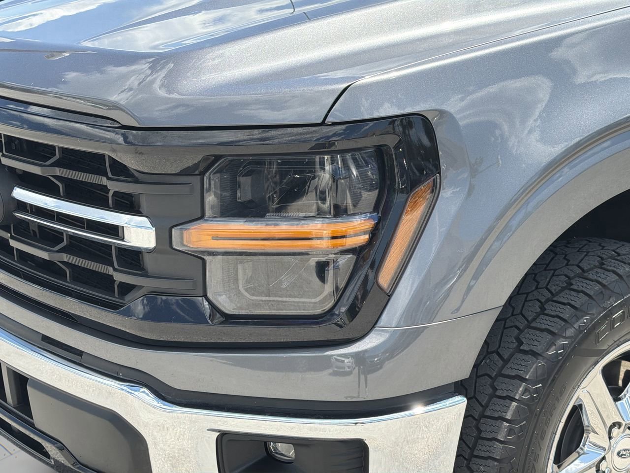 Used 2024 Gray Metallic Ford XLT image 6
