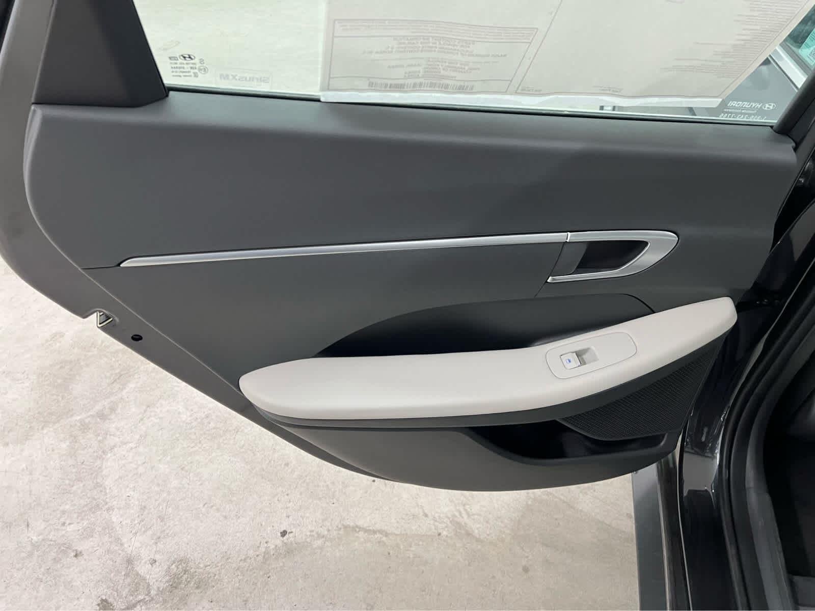 Used 2025 Portofino Gray Hyundai SE image 25
