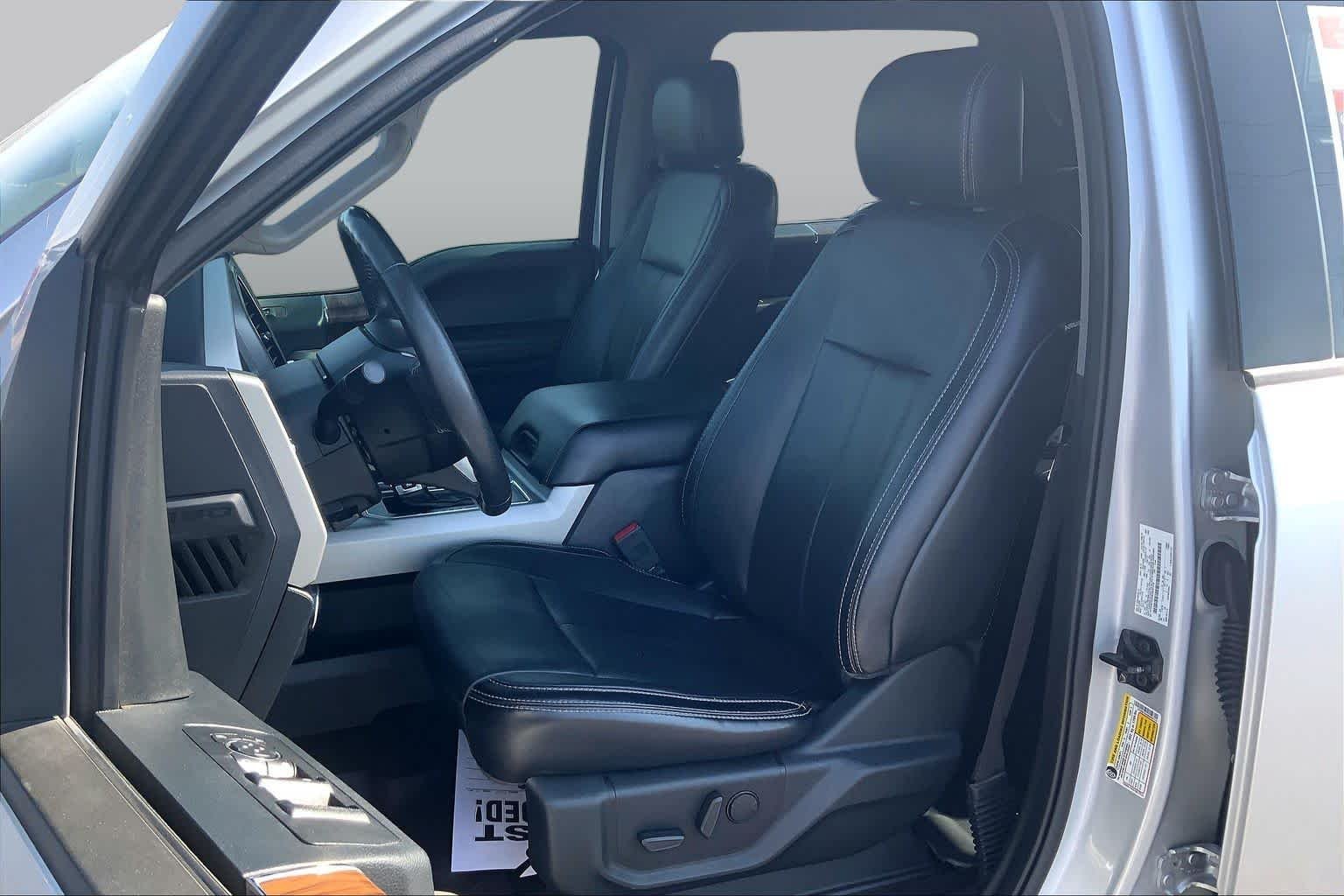 Used 2019 Ingot Silver Ford LARIAT image 8