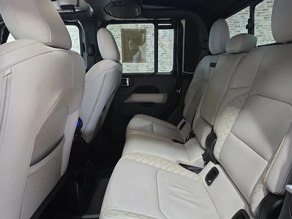 Used 2021 Black Jeep Overland image 15