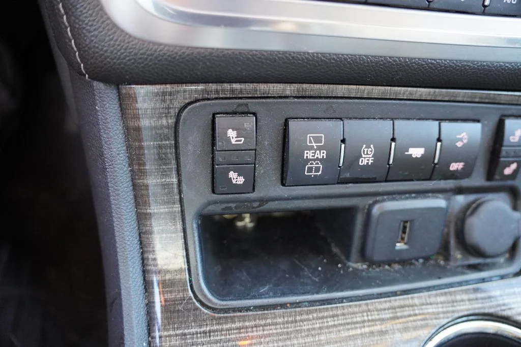 Used 2016 White Frost Tricoat GMC SLT-1 image 7