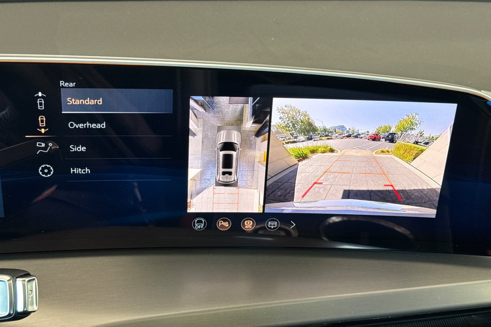 2027 Cadillac VISTIQ Luxury - Photo 21