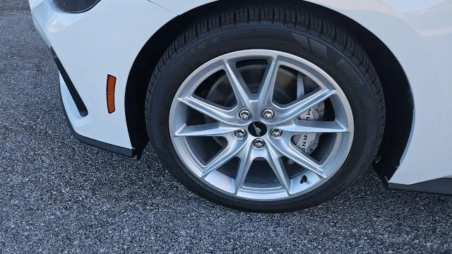 New 2026 Oxford White Ford GT Premium image 28