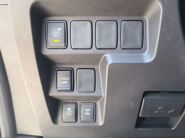 Used 2026 White Nissan PRO-4X image 18
