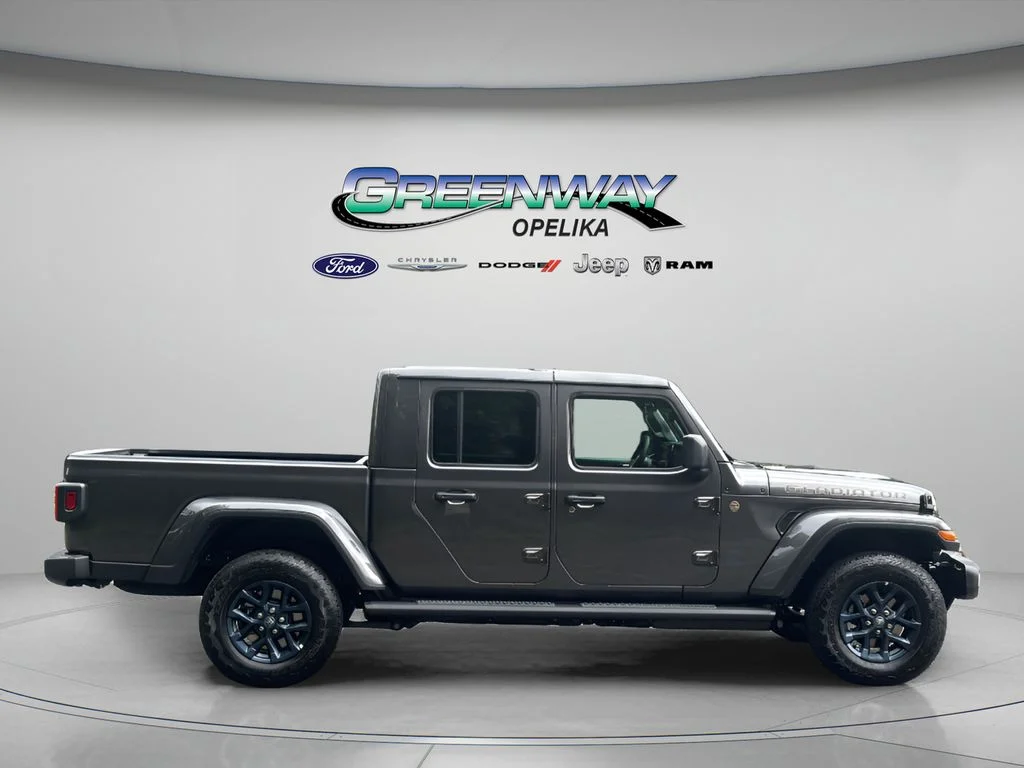 New 2026 Granite Crystal Metallic Clear-Coat Exterior Paint Jeep 85th Anniversary Edition image 8