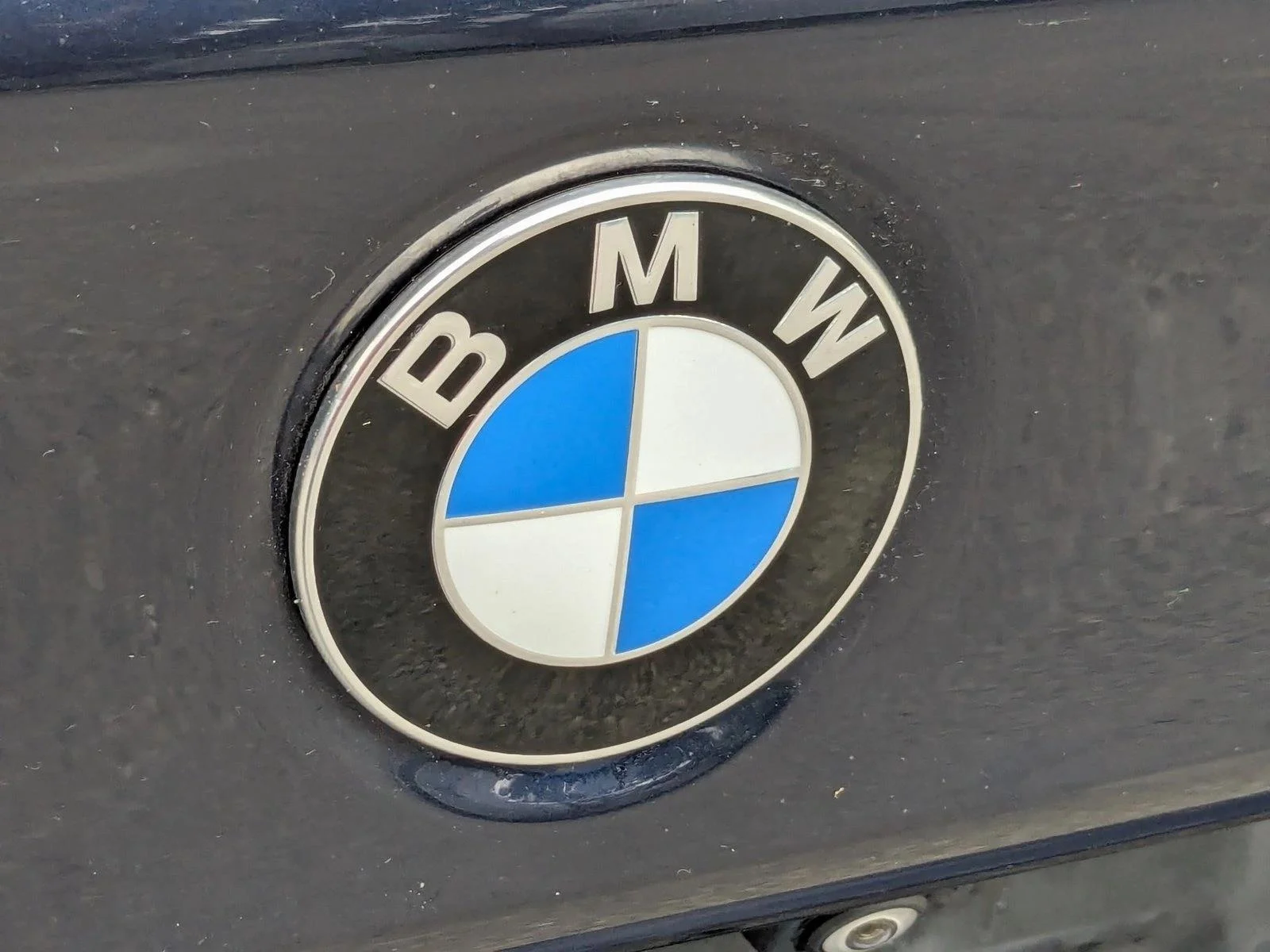 Used 2019 Imperial Blue Metallic BMW 530i image 14