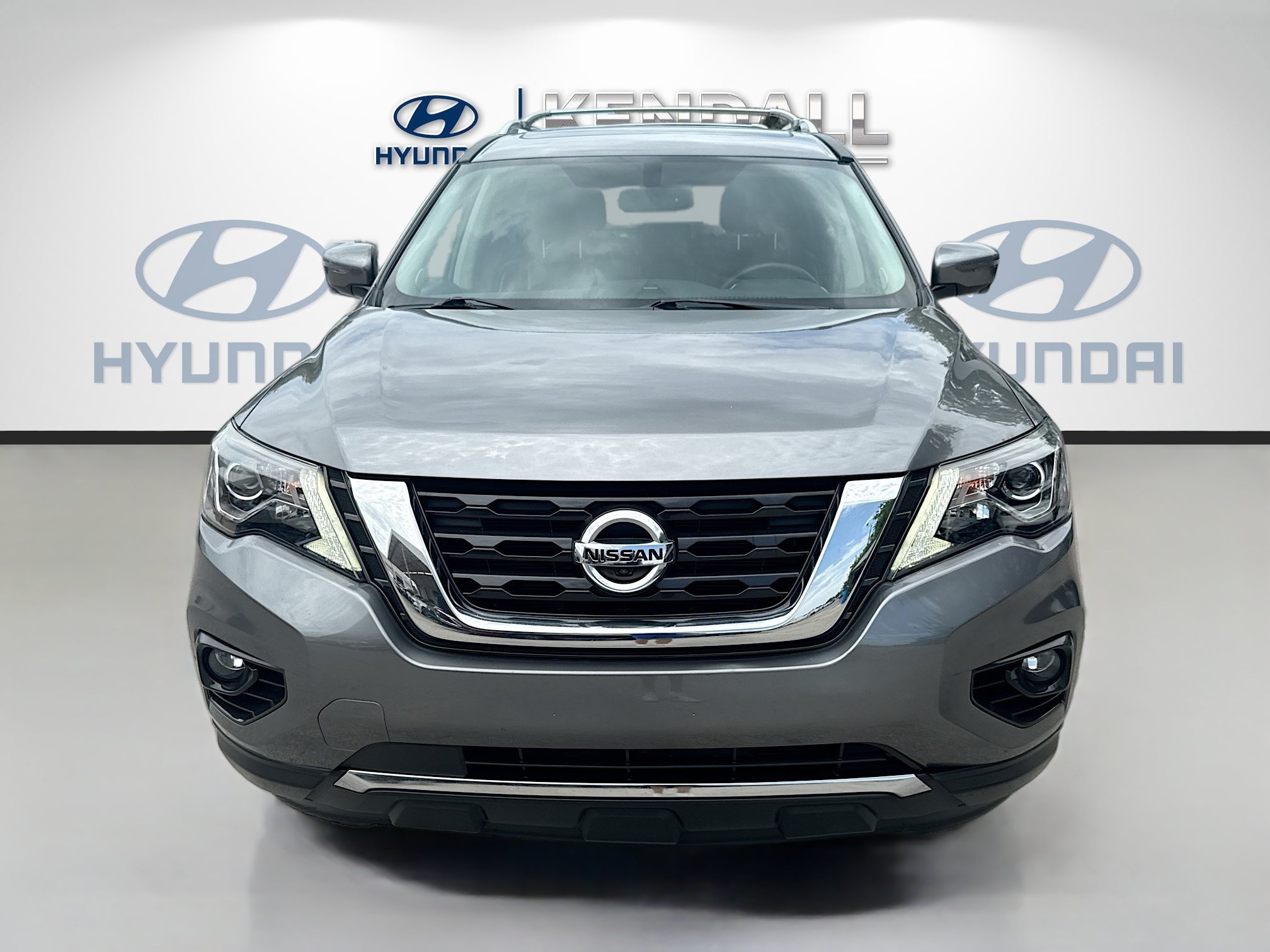 Used 2020 Gun Metallic Nissan Platinum image 2
