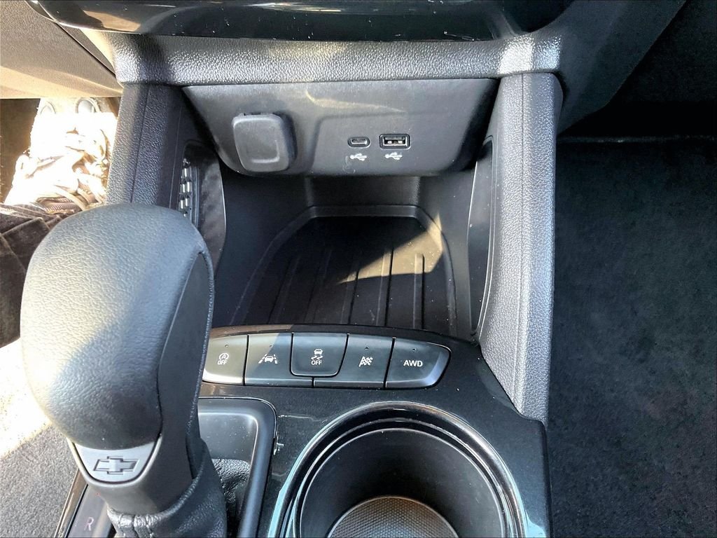 Used 2024 Gray Chevrolet LT image 26