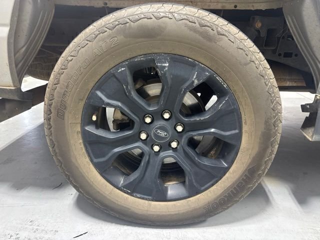 Used 2022 Silver Ford Lariat image 6
