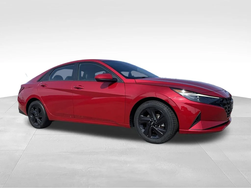 Used 2023 Hyundai Elantra SEL with VIN 5NPLM4AG1PH103977 for sale in Beaver Dam, WI