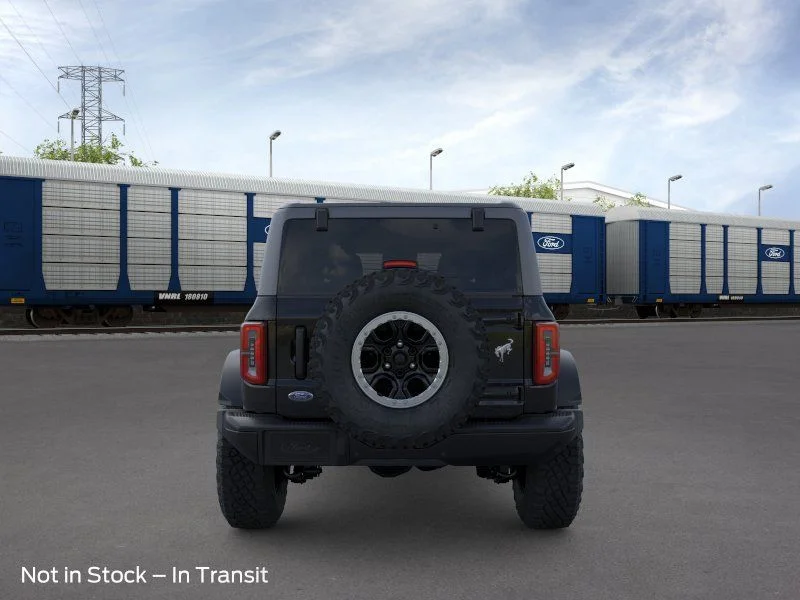 New 2026 Shadow Black Ford Badlands image 5