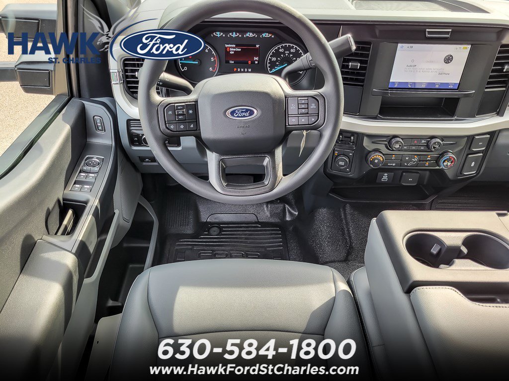 New 2026 Oxford White Ford F-450® XL image 10