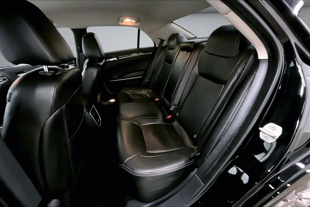 Used 2023 Black Chrysler Touring image 22