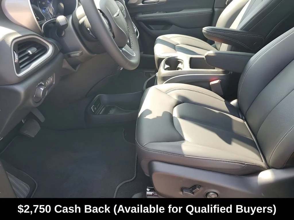 2026 Chrysler Voyager LX - Photo 31