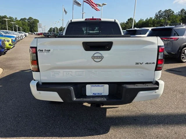 Used 2024 White Nissan SV image 9