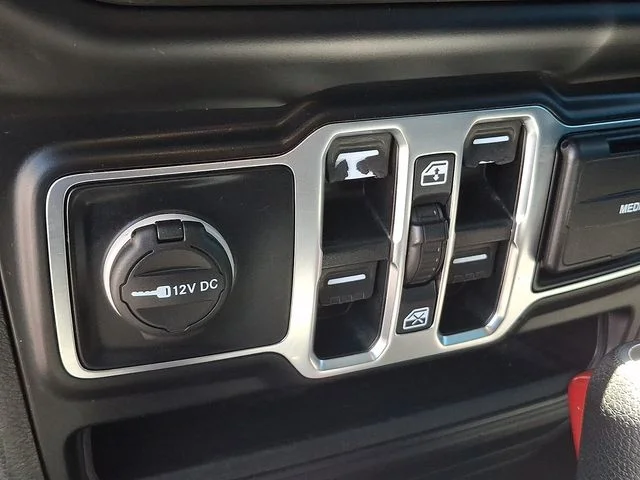 Used 2020 Teal Jeep Unlimited Sport S image 25
