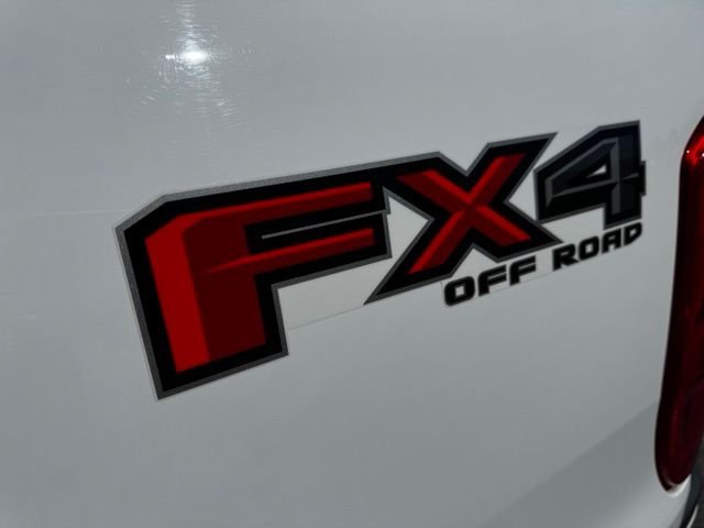 Used 2022 Oxford White Ford Lariat image 9