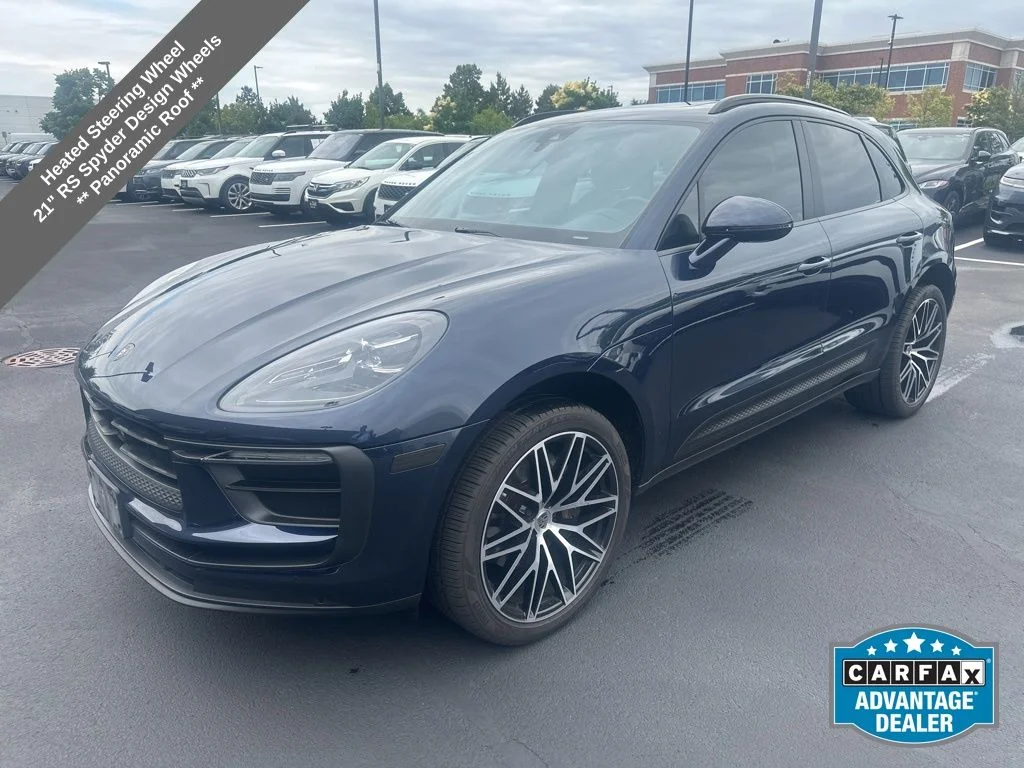 2023 Porsche Macan -'s photo