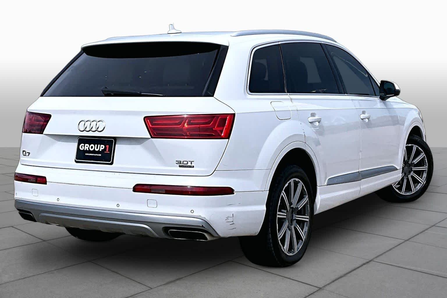 Used 2018 Carrara White Audi Premium image 13
