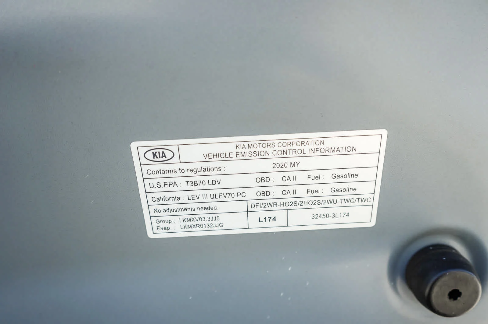 Used 2020 Everlasting Silver Kia LX V6 image 25
