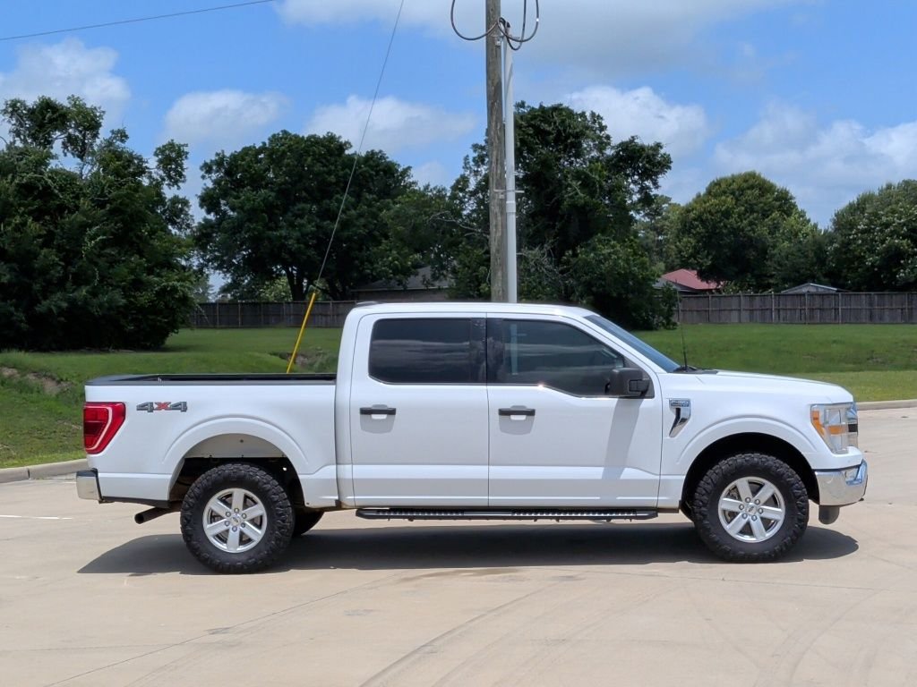Used 2022 White Ford XLT image 9