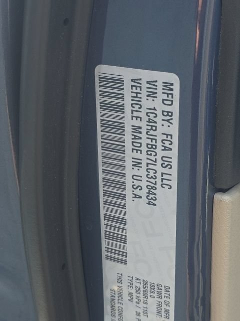 Used 2020 Slate Blue Pearlcoat Jeep Limited image 10