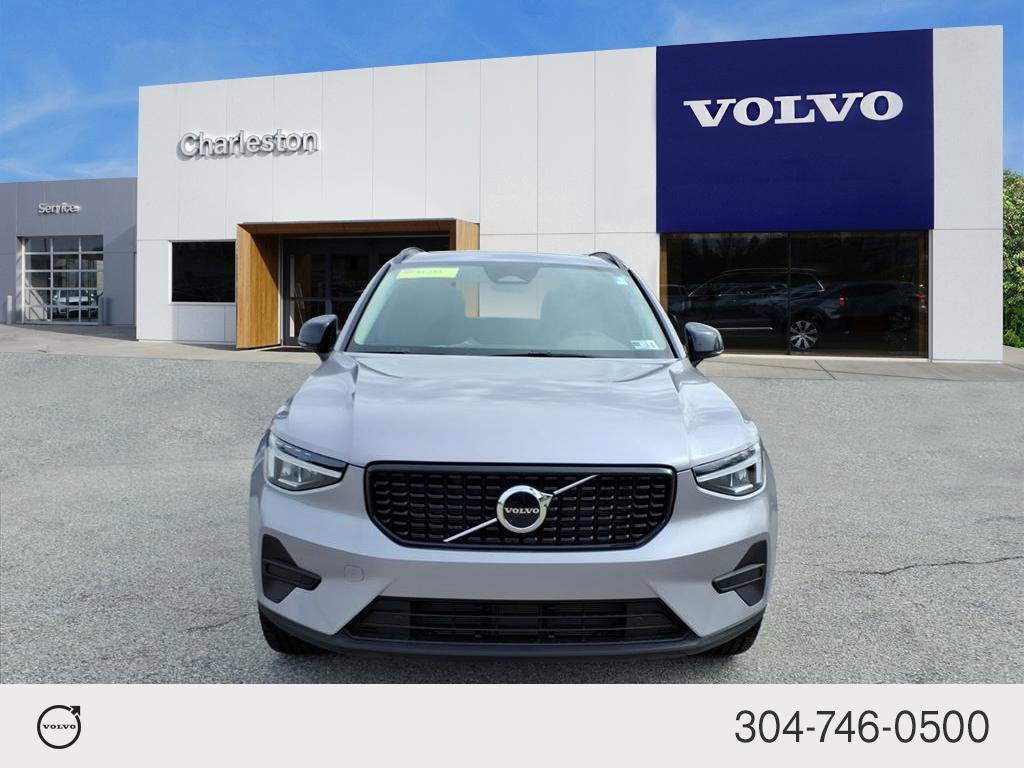New 2026 Aurora Silver Volvo Core image 8