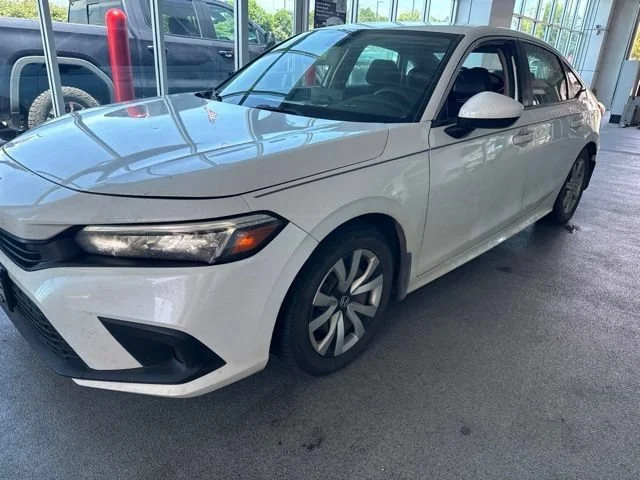 Used 2022 White Honda LX image 2