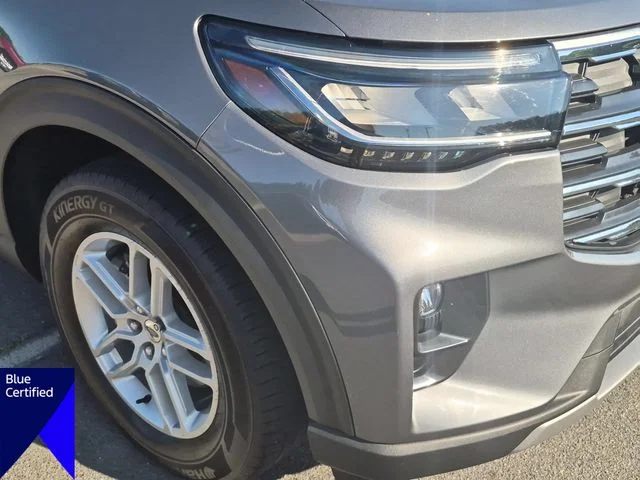 Used 2025 Gray Ford Active image 9