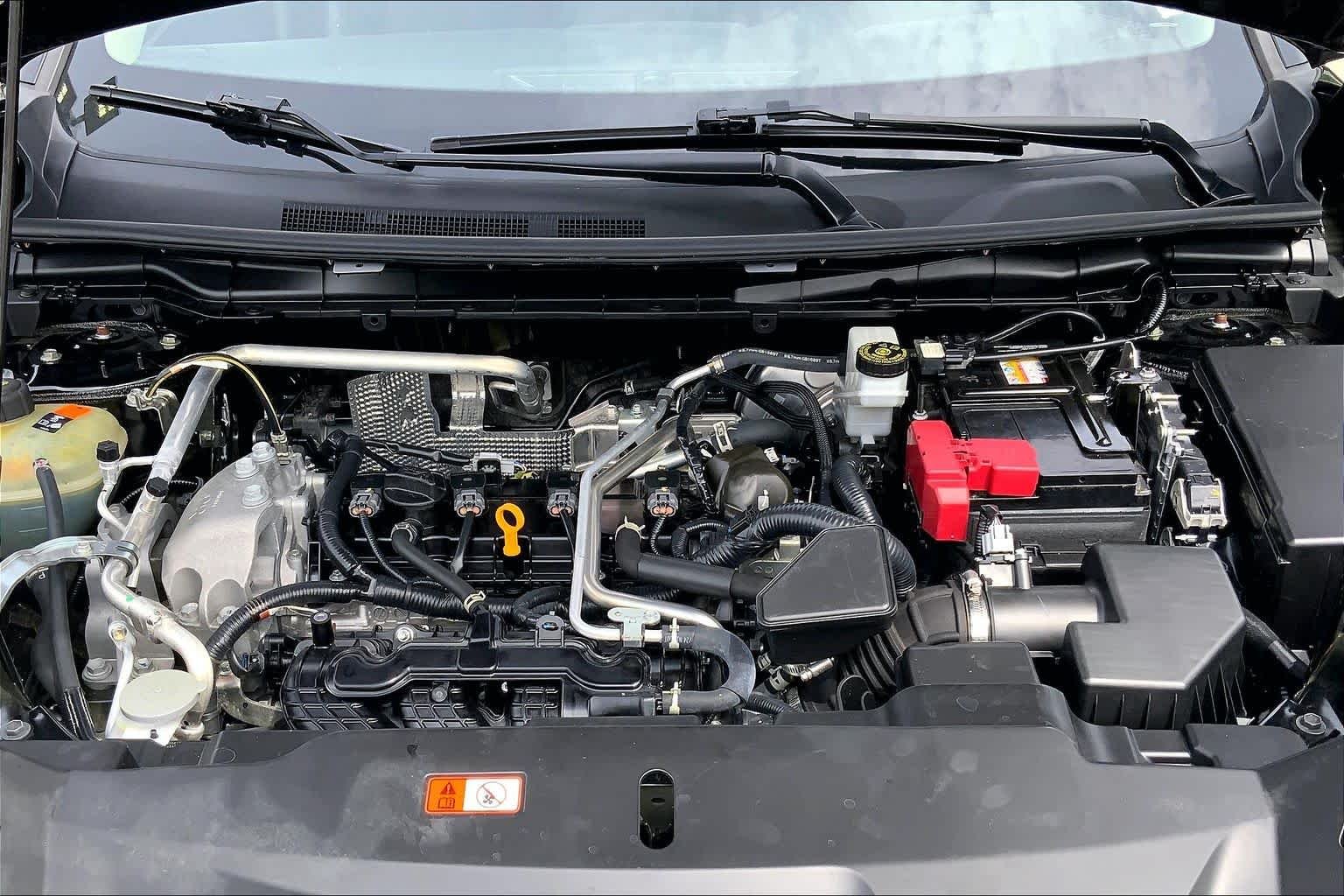 Used 2024 Black Diamond Mitsubishi SE image 29