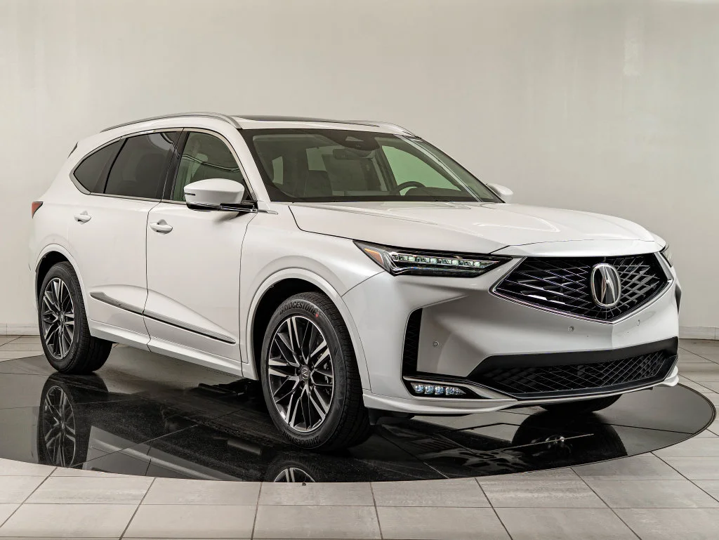 Used 2026 Platinum White Acura Advance Package image 3