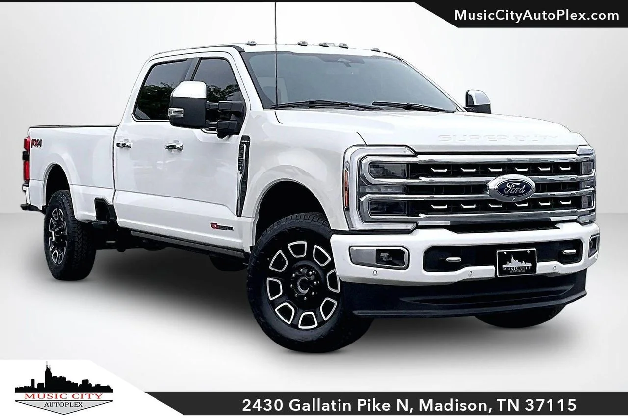 2024 Ford F-350 Platinum 4x4 Crew Cab 8' Box SRW's photo