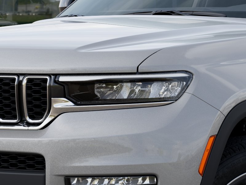 New 2025 Silver Zynith Exterior Paint Jeep Limited image 35