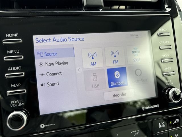2022 Toyota Prius XLE - Photo 16