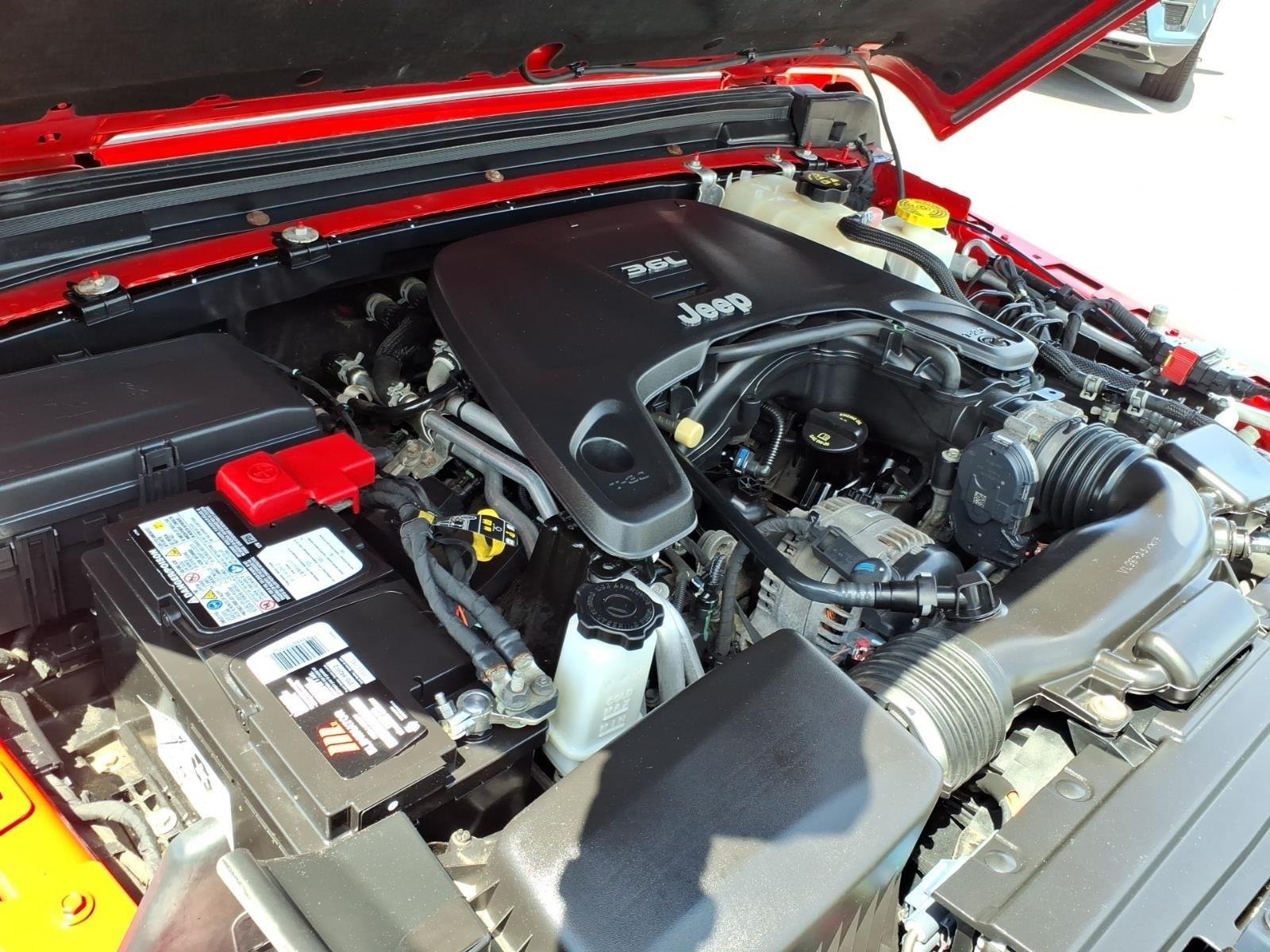 Used 2020 Firecracker Red Jeep Sport S image 30
