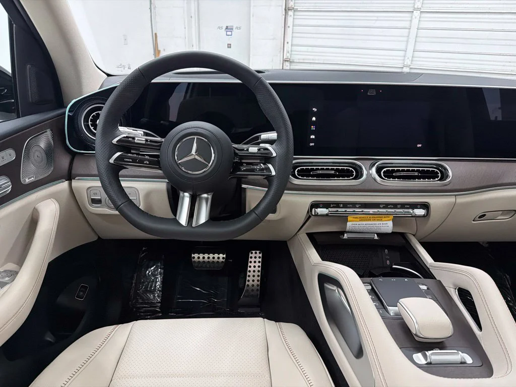 New 2027 White Mercedes-Benz GLS 450 image 26