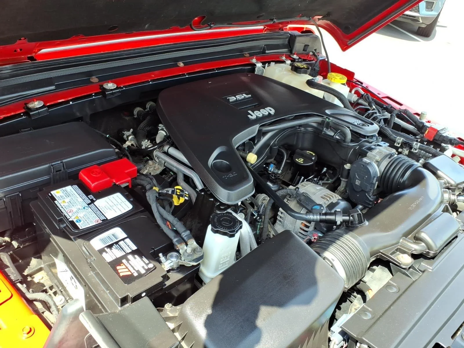 Used 2020 Firecracker Red Jeep Sport S image 30