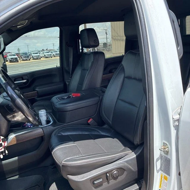 Used 2022 White Chevrolet High Country image 6