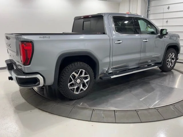 Used 2023 Silver GMC SLT image 3