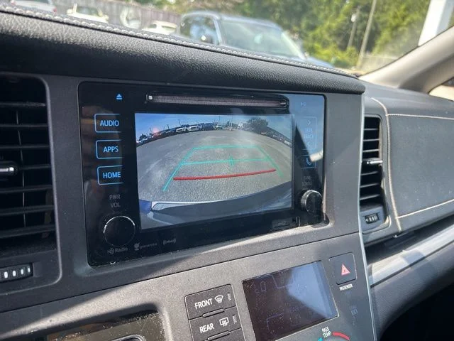 Used 2017 Silver Toyota SE Premium image 24