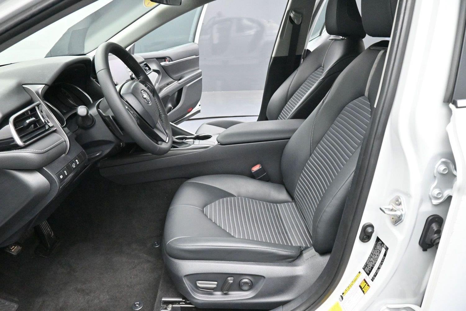 Used 2024 Ice Edge Toyota SE image 11