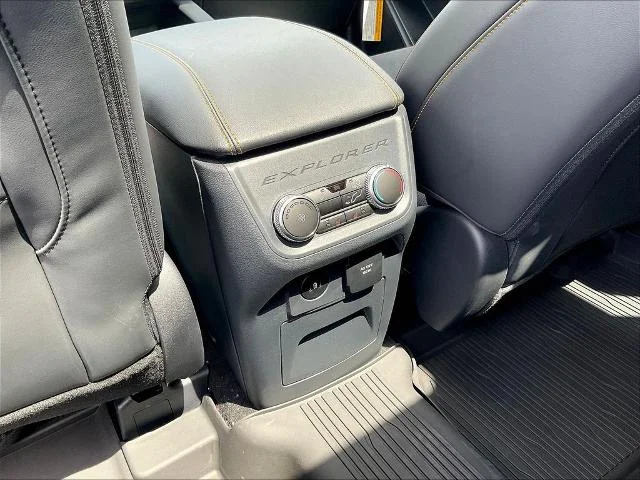 New 2026 Agate Black Metallic Ford Tremor® image 52