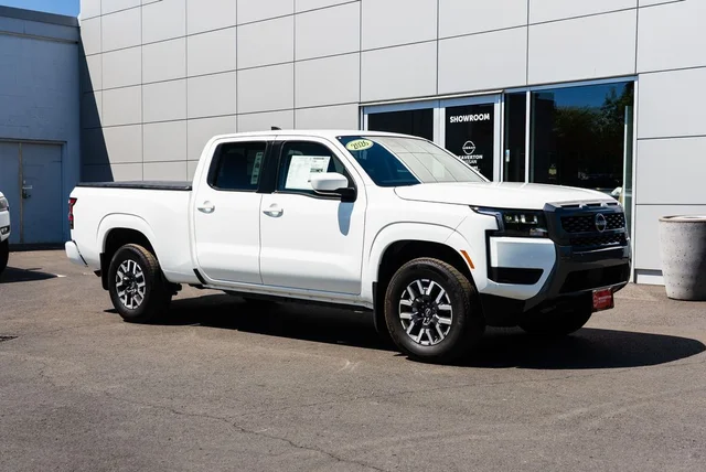 2026 Nissan Frontier Crew Cab SV Long Bed