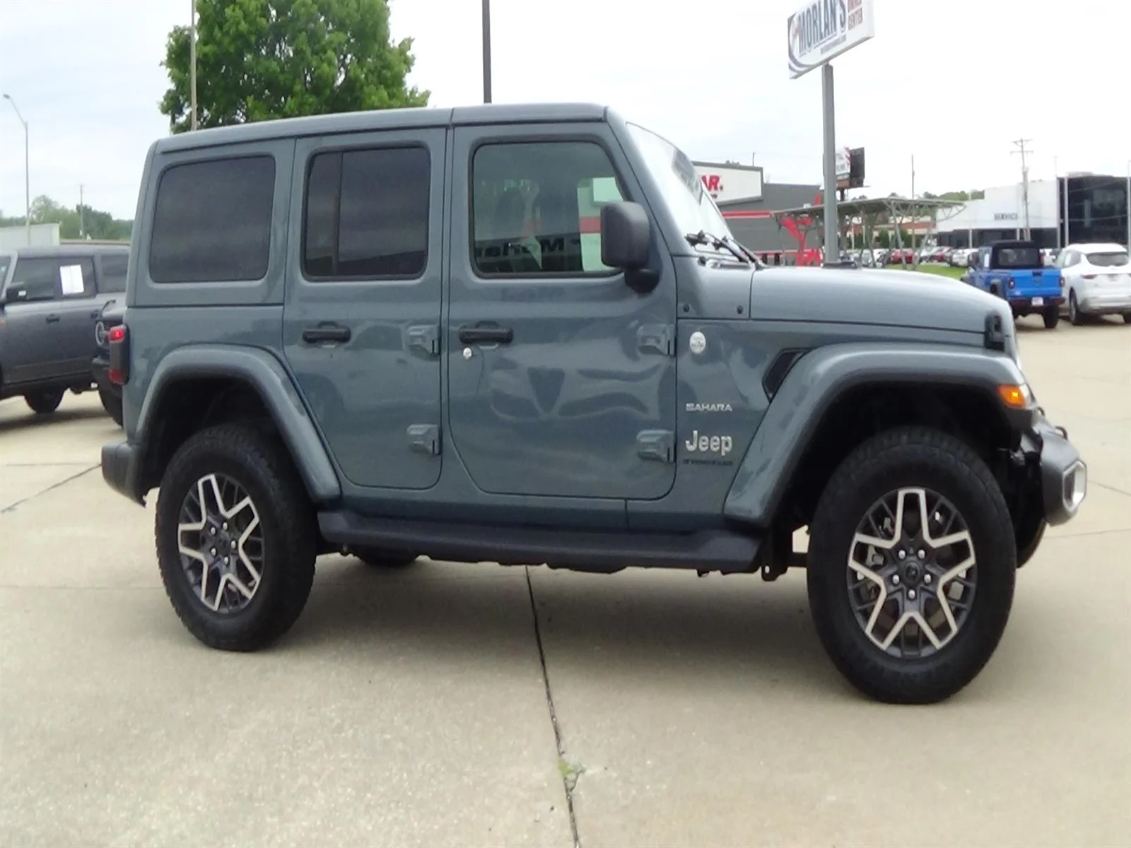 Certified Used 2024 Anvil Clear Coat (pds) Jeep Sahara image 5