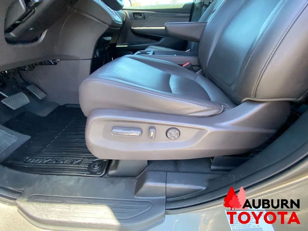 Used 2019 Modern Steel Metallic Honda EX-L image 33