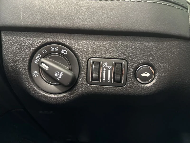 Used 2023 Green Dodge R/T Scat Pack image 23