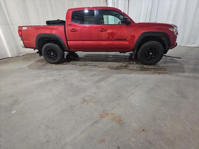 Certified Used 2023 BARCELONA RED MET. Toyota  image 5