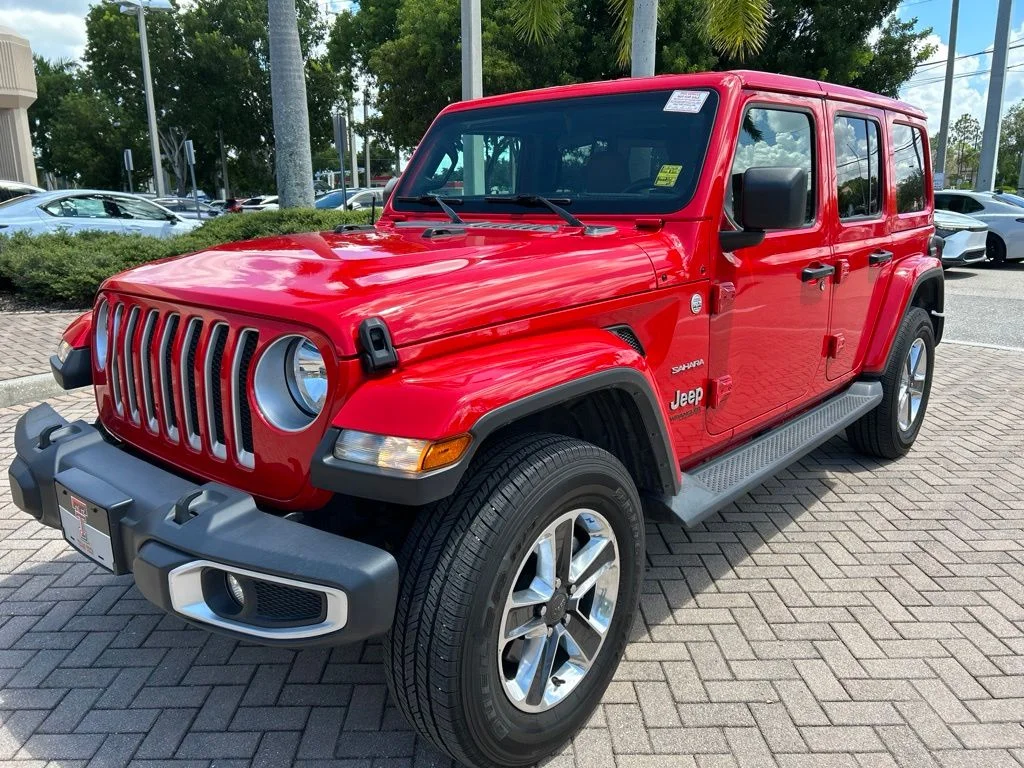 Used 2021 Red Jeep Unlimited Sahara image 7