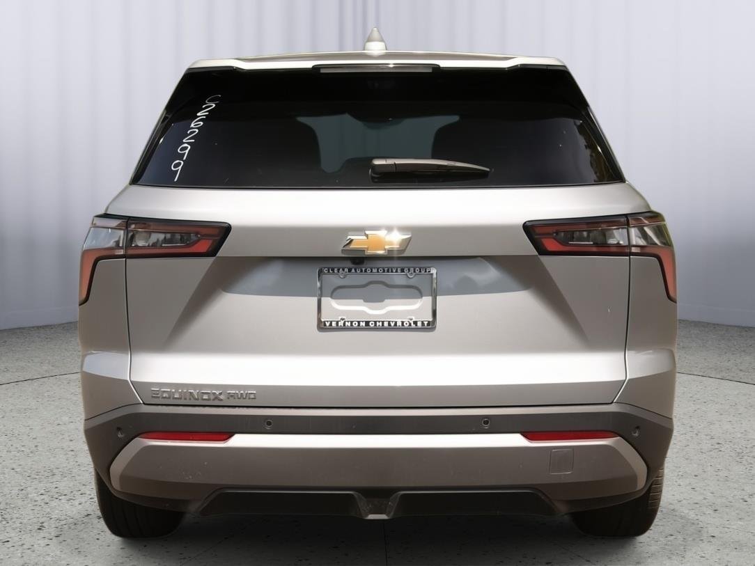 2026 Chevrolet Equinox LT - Photo 6