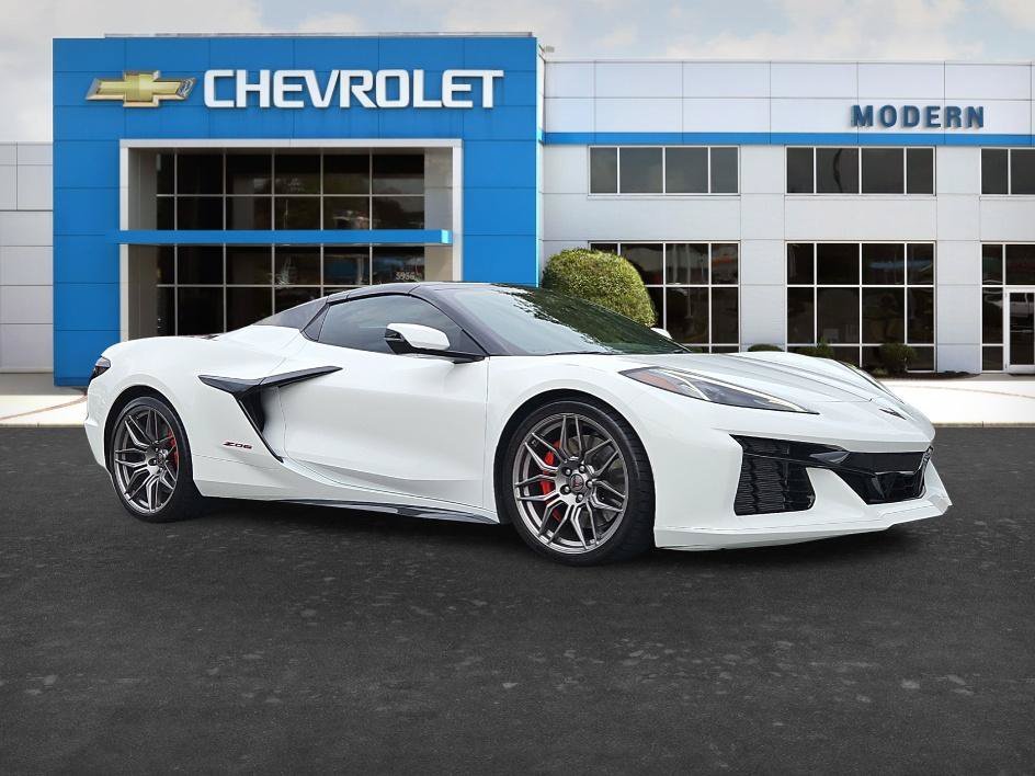 Used 2024 Arctic White Chevrolet 1LZ image 6